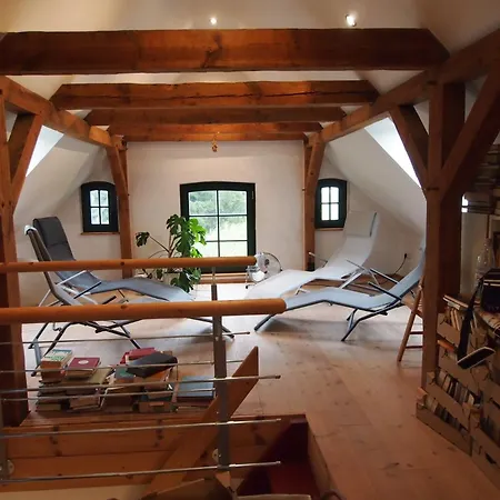 Gut Rattelvitz, Galerie E Mitte